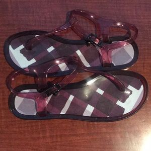 Burberry jelly sandals